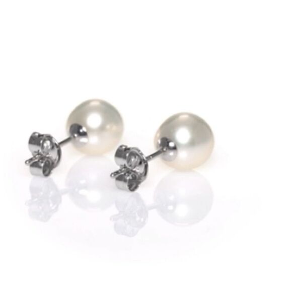 White Freshwater Cultured Pearl Stud Earrings - Picture 5 of 10